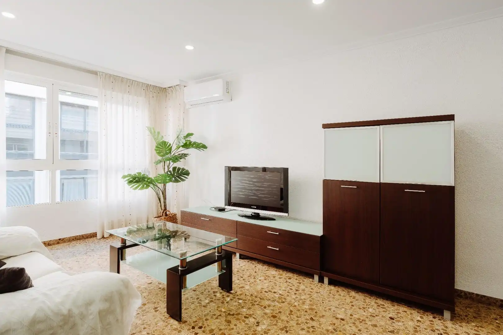Wohnzimmer von Wohnung zum Verkauf in Alicante / Alacant mit Klimaanlage, Heizung und Terrasse