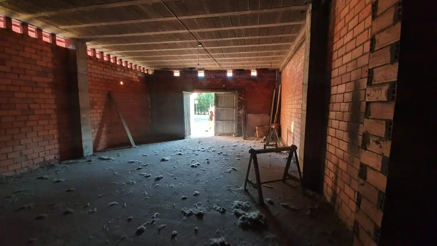 Local comercial en venda a Cacabelos, imagen 3