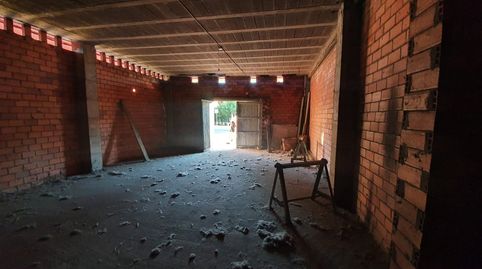 SE VENDE O SE ALQUILA  LOCAL EN  CACABELOS, imagen 3