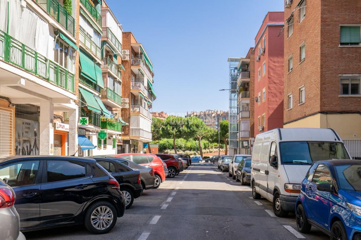 Exterior view of Flat for sale in  Madrid Capital  with Air Conditioner and Terrace
