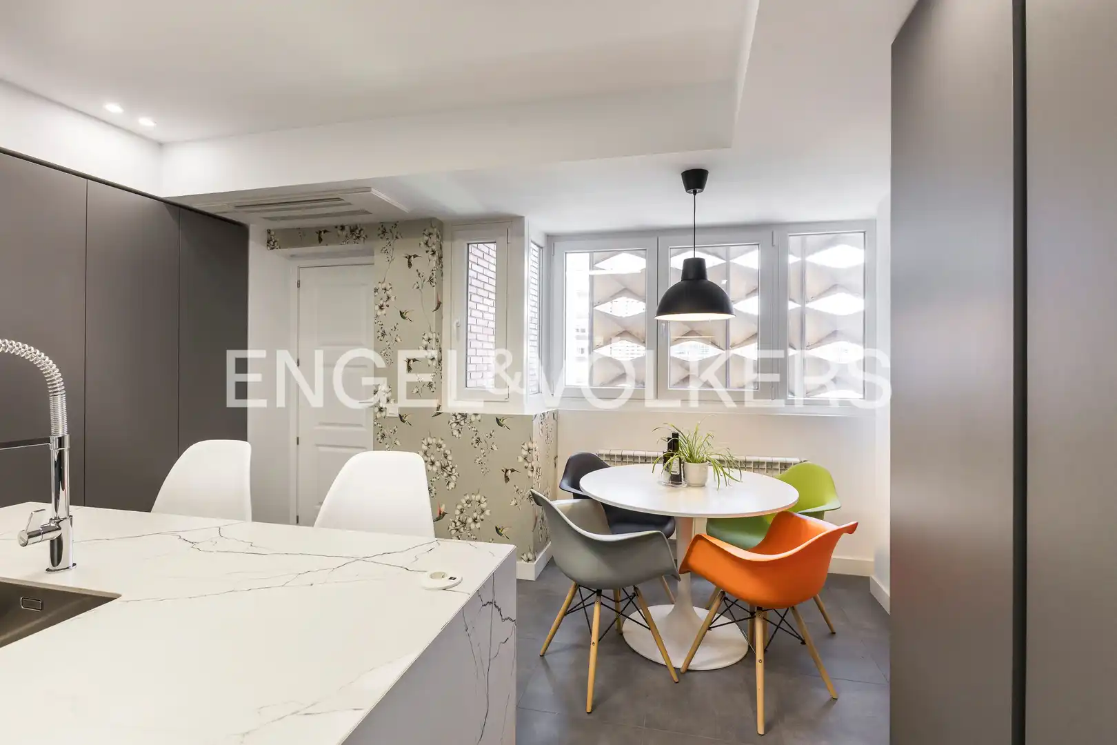 Dining room of Flat for sale in Madrid  with Air Conditioner, Heating and Parquet flooring