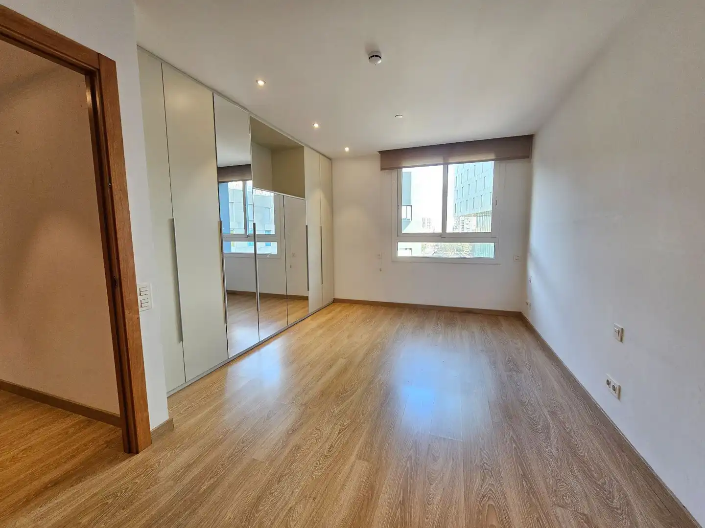 Bedroom of Flat for sale in Barcelona  with Air Conditioner, Heating and Terrace