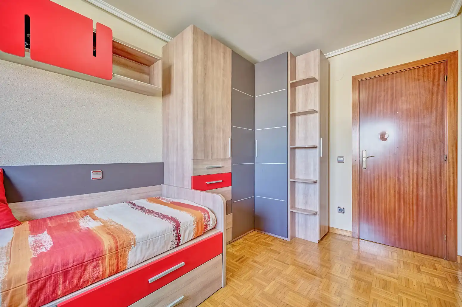 Habitación de Piso en venta en Ansoáin / Antsoain con Calefacción, Parquet y Trastero