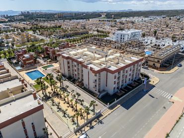 Pis amb piscina en venda a Calle Cabo Prior