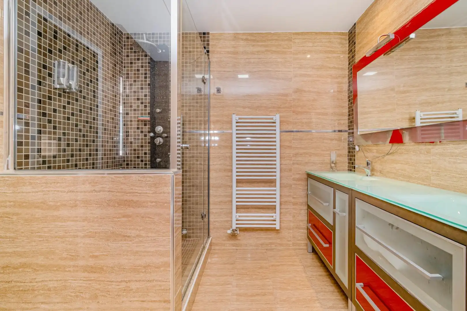 Bathroom of Detached homes for sale in Granada  with Air Conditioner, Terrace and Furnished