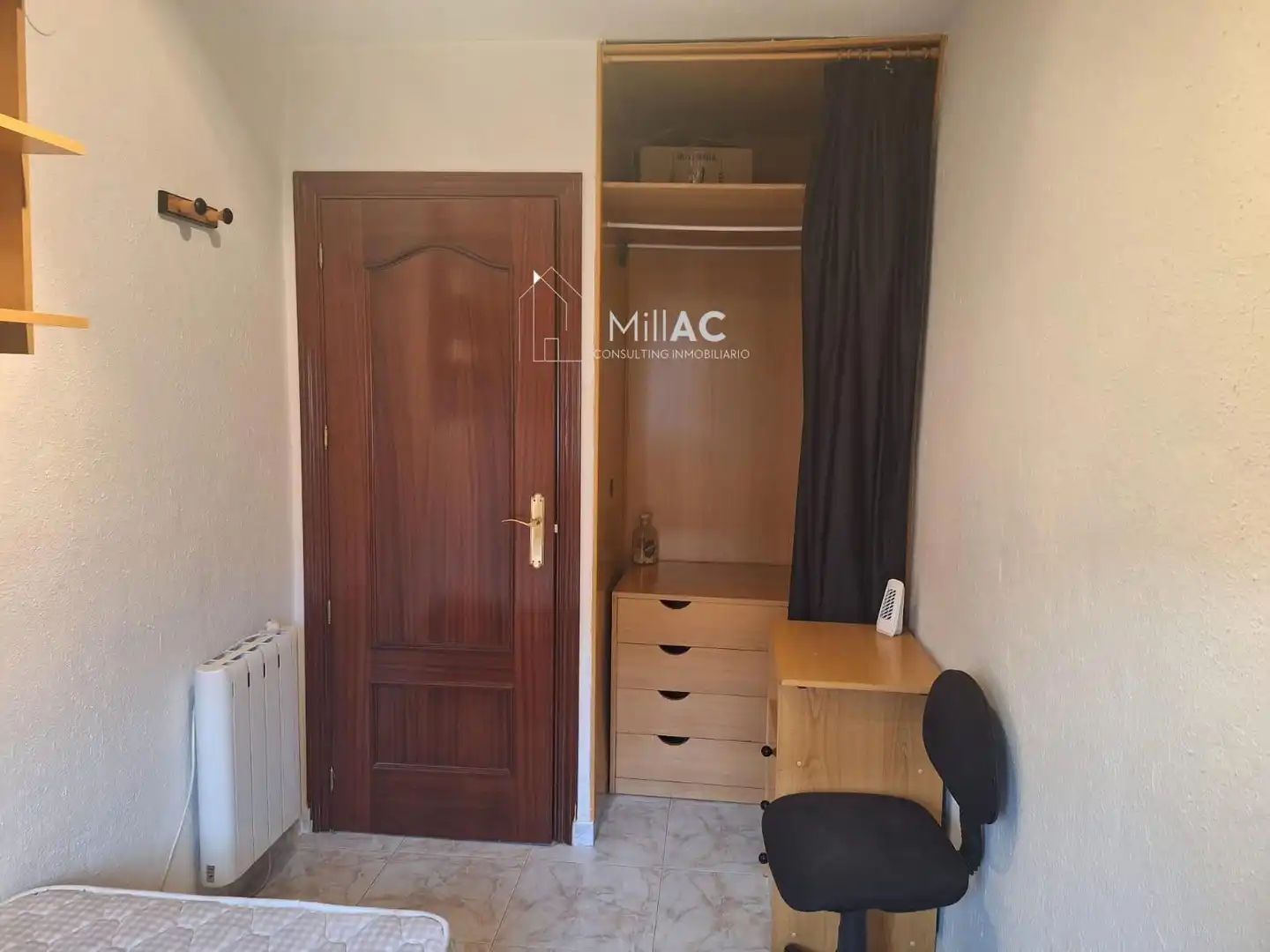 Bedroom of Flat for rent in Madrid  with Air Conditioner, Heating and Furnished