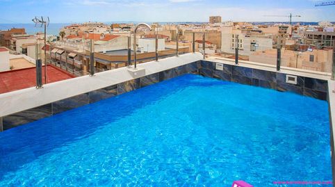 Foto 2 de Piso en venta en Ramón Gallud, Las Piscinas Naturales, Torrevieja