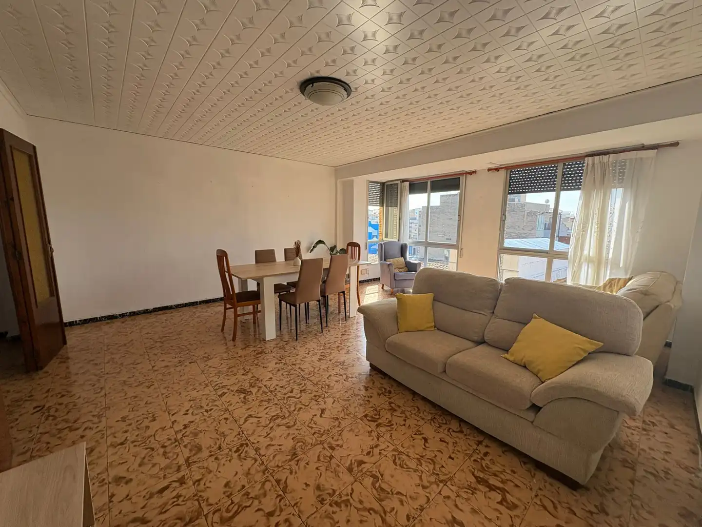 Sala d'estar de Pis de lloguer en Vila-real amb Traster, Moblat i Forn