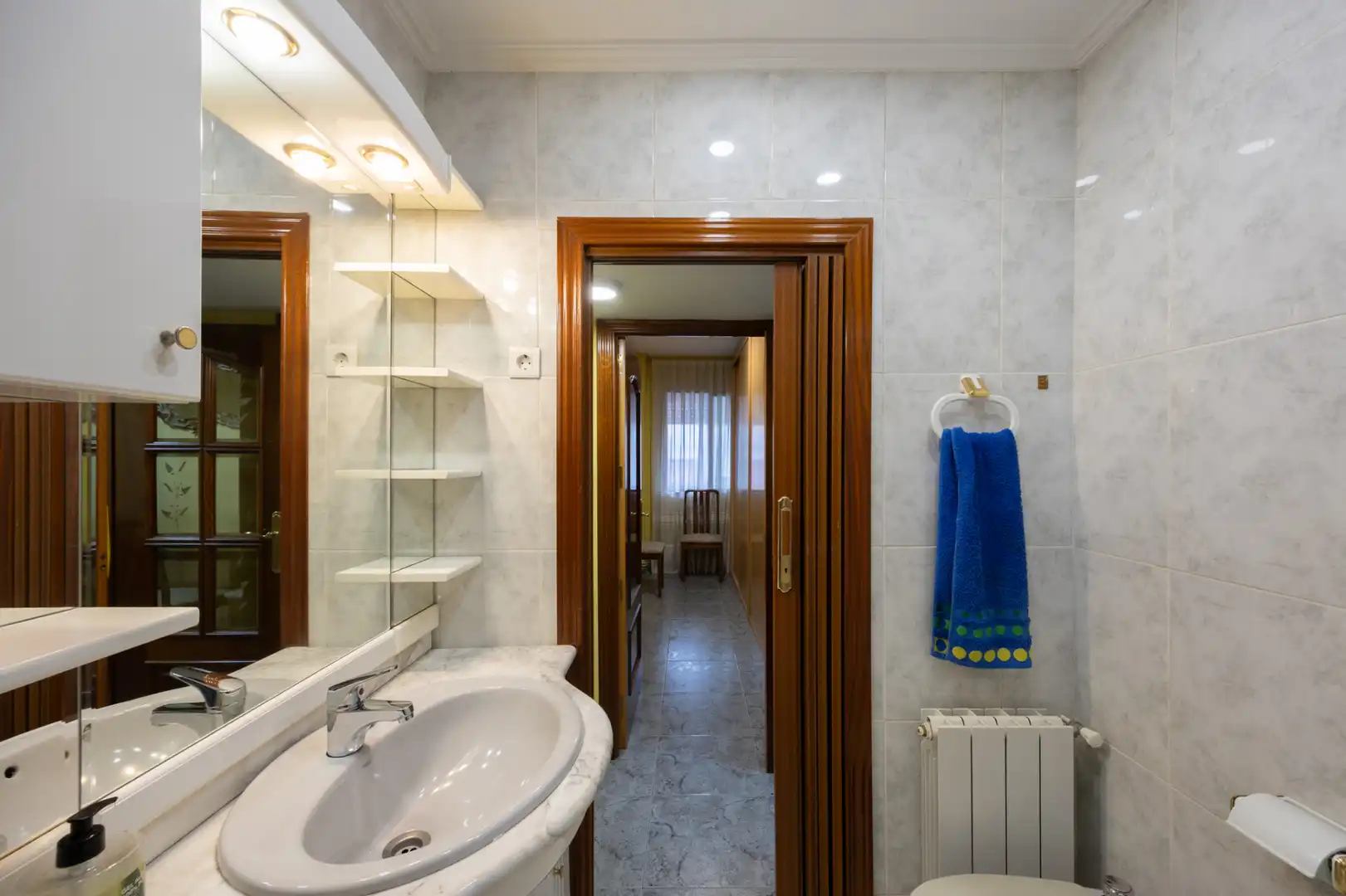 Bathroom of Flat for sale in El Arroyo - La Fuente