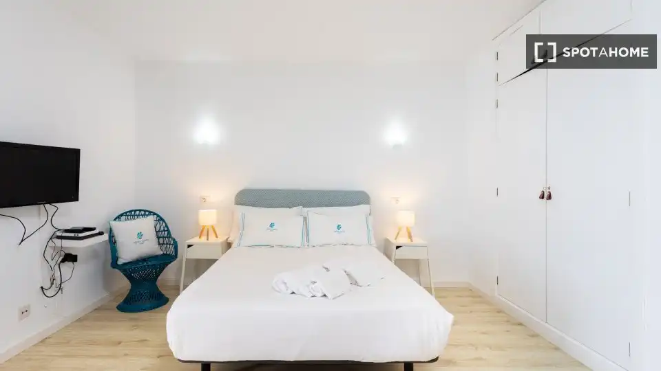 Schlafzimmer von Wohnungen zur untervermieten in San Cristóbal de la Laguna mit Klimaanlage, Terrasse und Möbliert