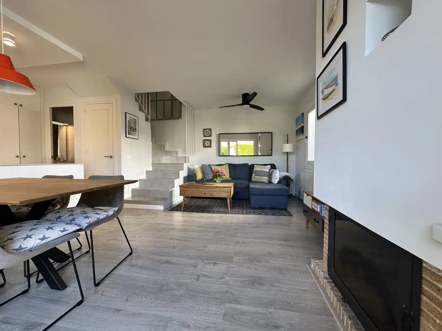 Living room of Houses for sale in Sant Pol de Mar  with Air Conditioner, Heating and Terrace