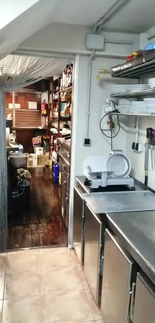 Cocina de Local en traspaso en Vilanova i la Geltrú con Aire acondicionado, Calefacción y Terraza