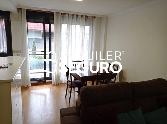 Piso en Alquiler en Zacarias Gonzalez en La Platina- Hospital - Campus