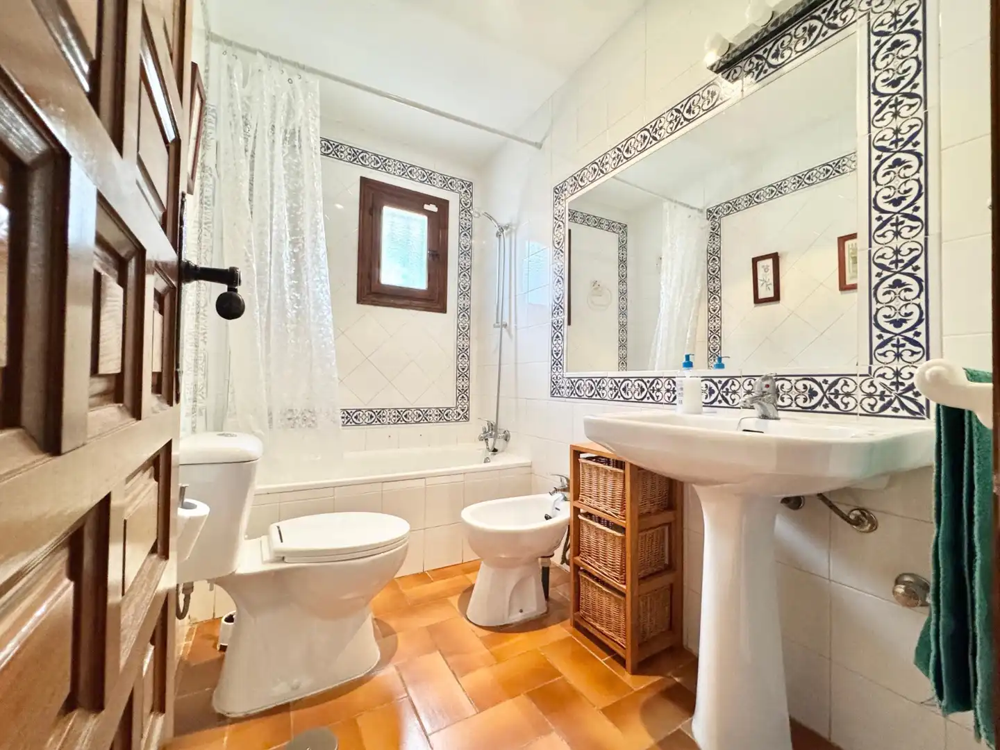 Bathroom of Houses for rent in Torrevieja  with Air Conditioner, Heating and Terrace