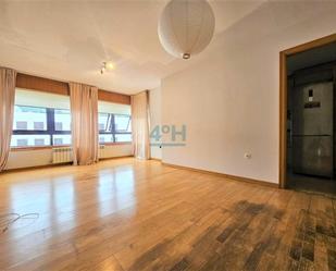 Sala d'estar de Apartament en venda en Ourense Capital  amb Calefacció i Terrassa