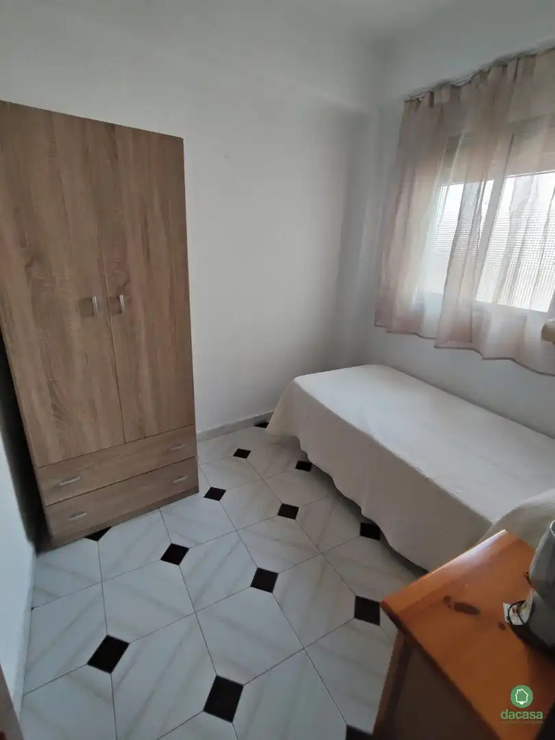 Habitación de Piso de alquiler en Huelva con Terraza, Amueblado y Horno