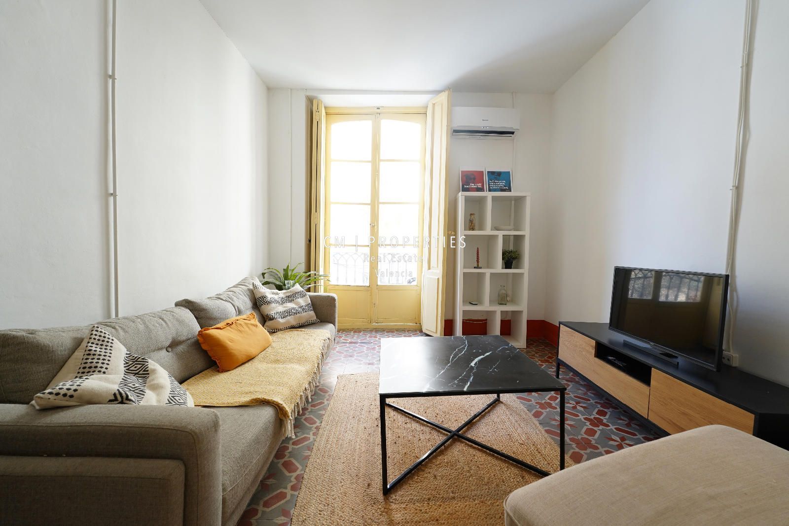 Living room of Flat for sale in  Valencia Capital  with Air Conditioner, Heating and Storage room