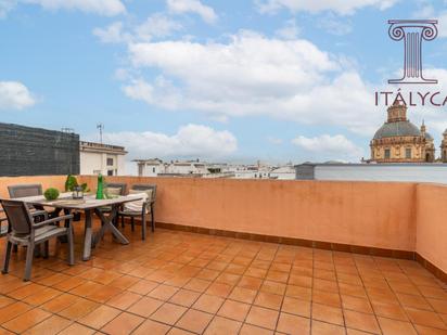 Terrassa de Àtic en venda en  Sevilla Capital amb Aire condicionat, Calefacció i Parquet