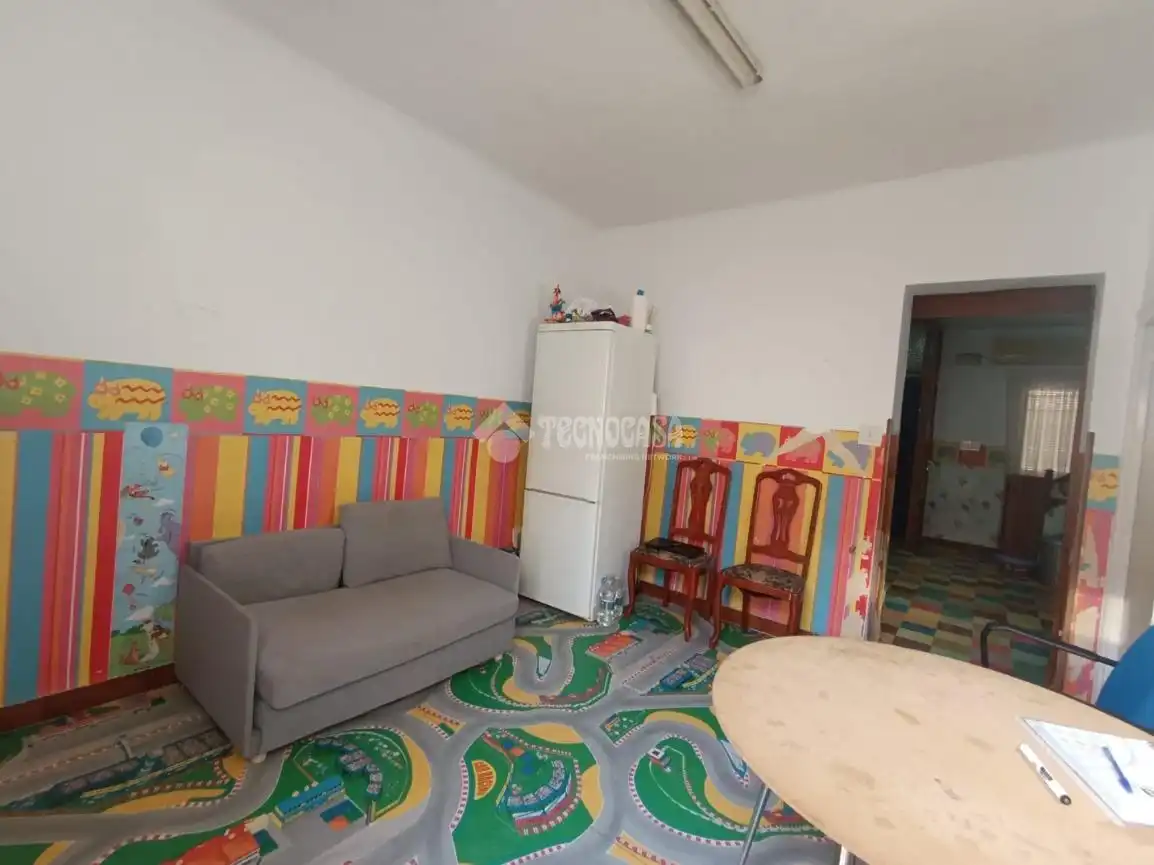Casa aparellada en venda a La Carolina, imagen 5