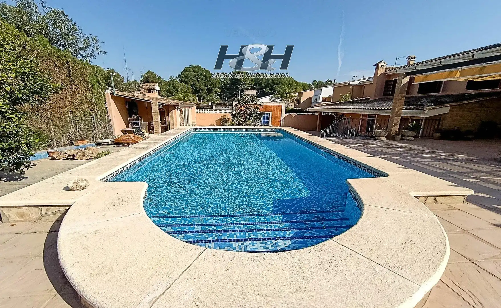 Swimming pool of Houses for sale in Riba-roja de Túria  with Air Conditioner, Private garden and Terrace