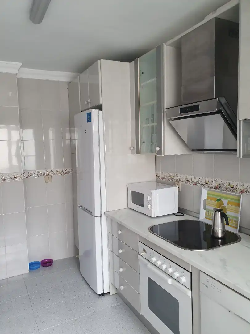 Piso con terraza en venta en Calle Medina Sidonia, imagen 7