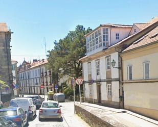 Vista exterior de Dúplex en venda en Santiago de Compostela  amb Calefacció, Parquet i Traster