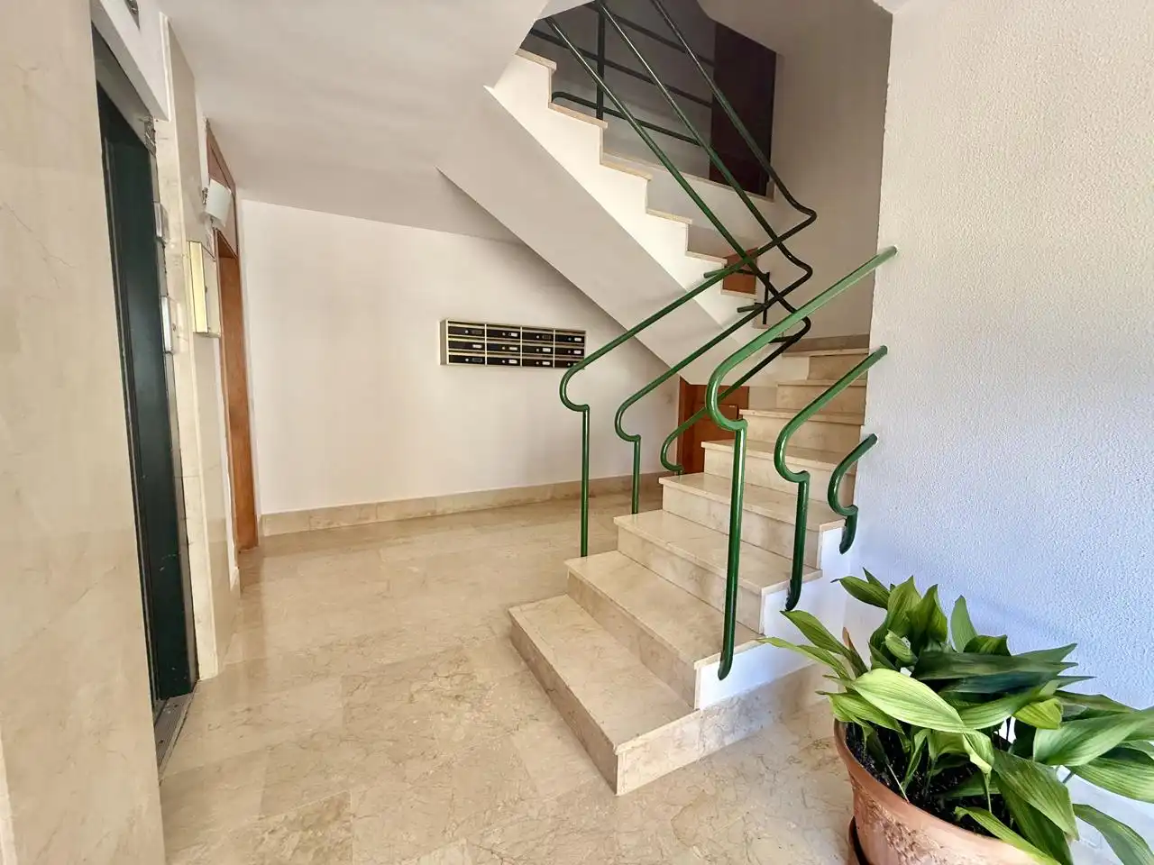 Piso con terraza en alquiler en Garcilaso De La Vega, imagen 61