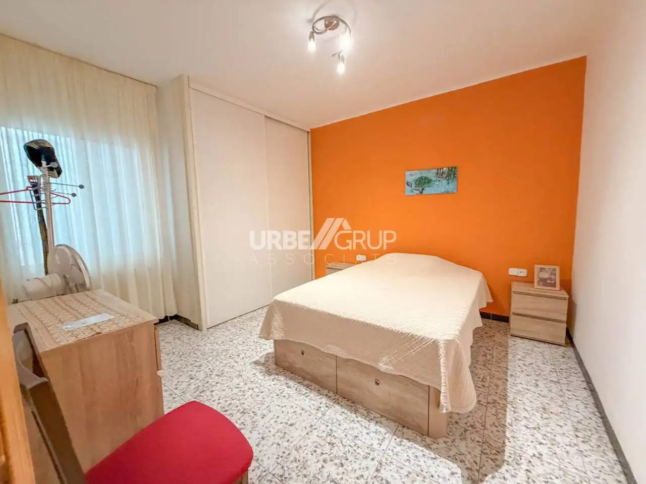 Habitación de Piso en venta en Terrassa con Aire acondicionado, Calefacción y Balcón