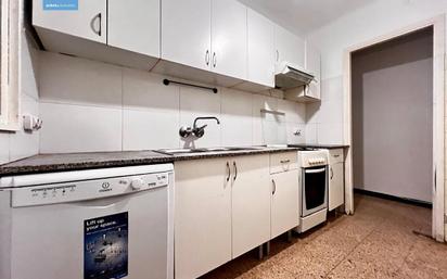 Cuina de Pis en venda en Manresa amb Calefacció, Balcó i Alarma