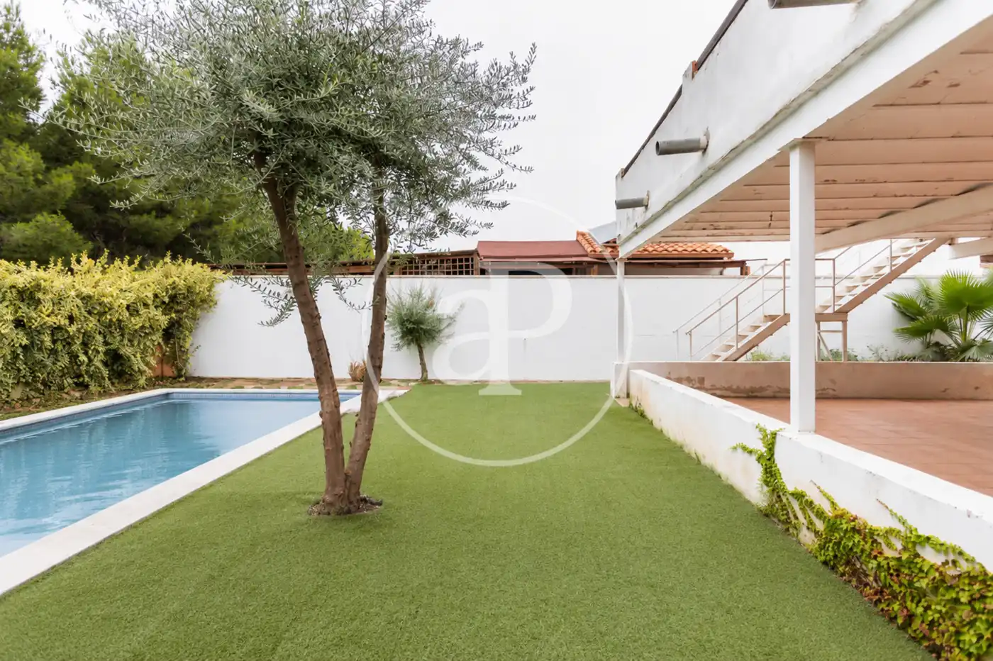 Piscina de Casa o xalet en venda en Riba-roja de Túria amb Calefacció, Jardí privat i Terrassa