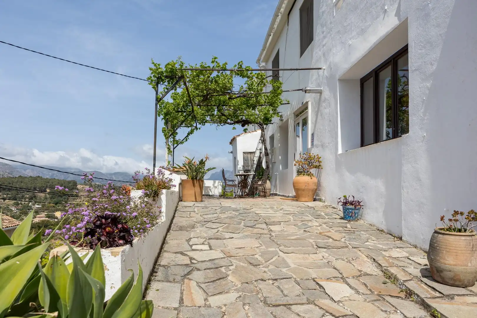 Vista exterior de Finca rústica en venda en Polop amb Traster