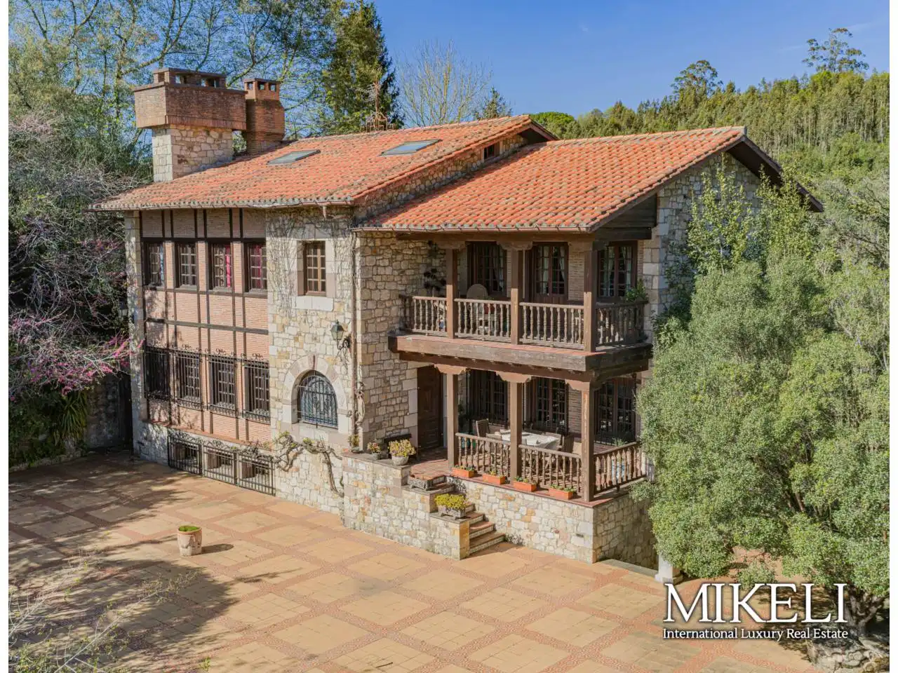 Vista exterior de Casa o xalet en venda en Piélagos amb Calefacció, Jardí privat i Terrassa