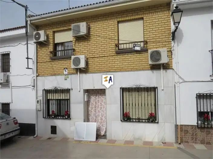 Terraced house for sale in Alcaudete