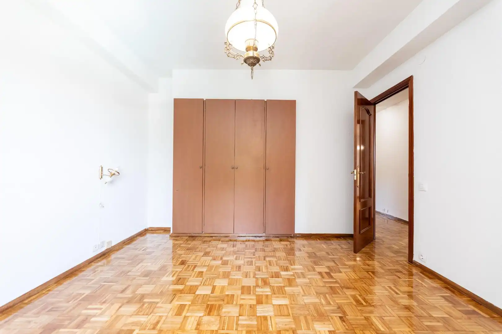 Habitación de Piso de alquiler en Madrid con Parquet