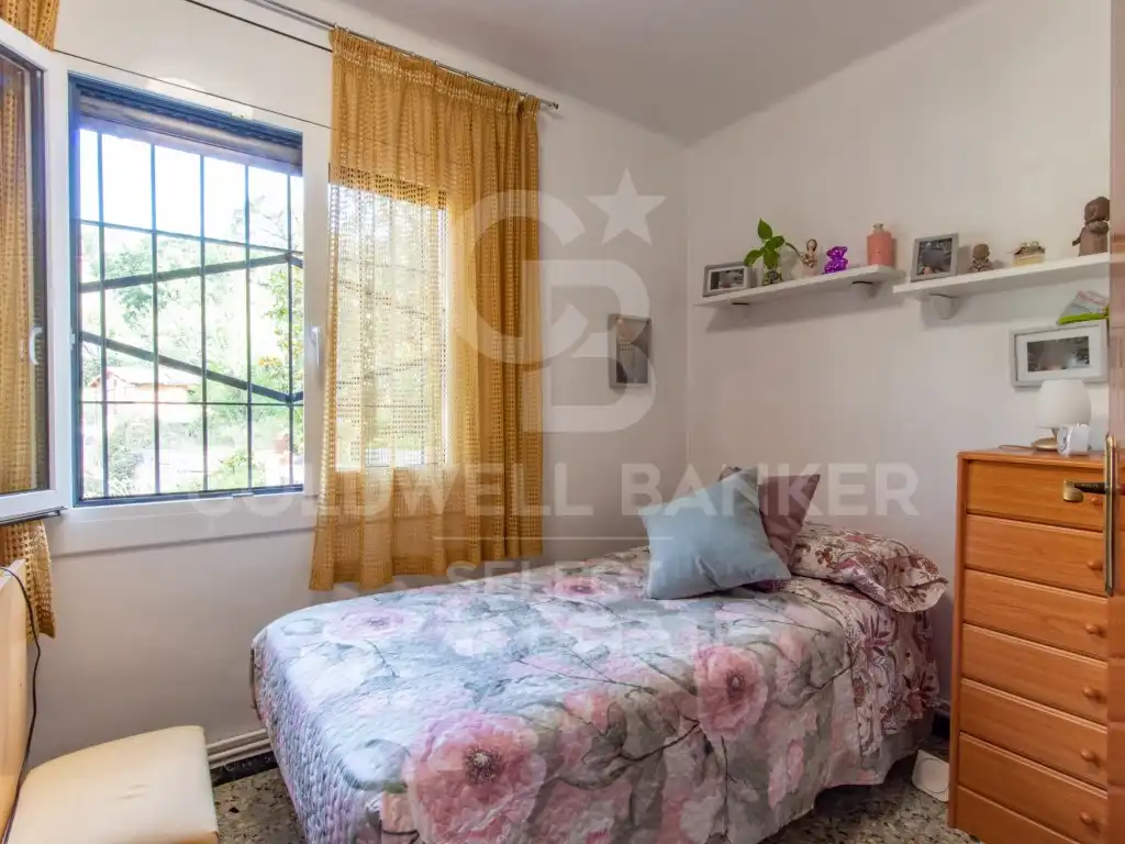 Dormitori de Casa o xalet en venda en Sant Cugat del Vallès