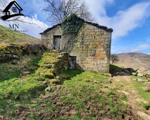 Exterior view of Country house for sale in San Pedro del Romeral  with Private garden