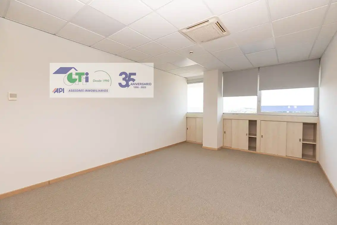 Office space to rent in C/Bari, imagen 40
