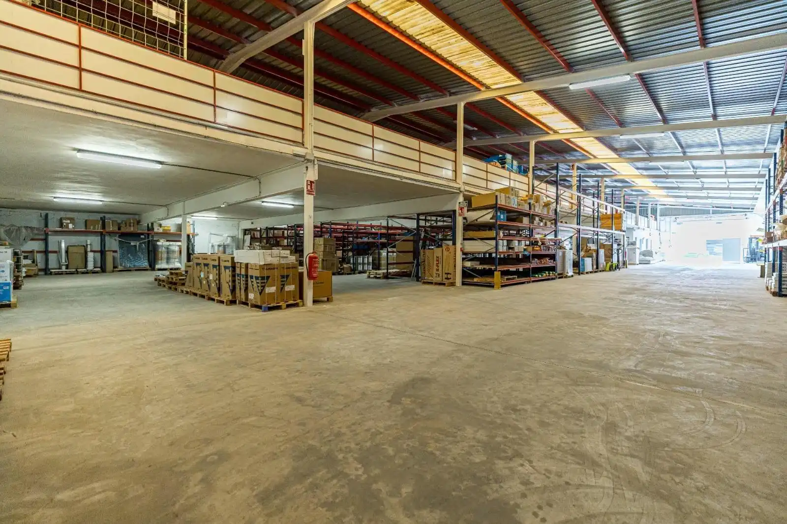 Fabrikhallen zur Miete in Alicante / Alacant