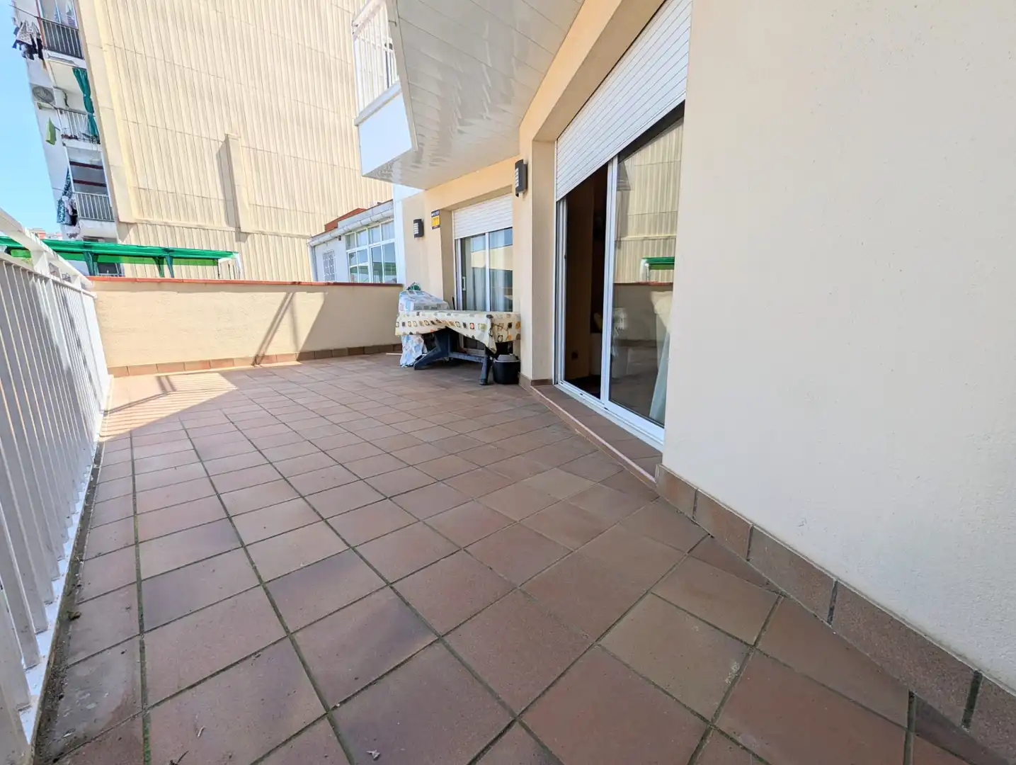 Terraza de Casa o chalet en venta en Santa Coloma de Gramenet con Aire acondicionado, Calefacción y Parquet
