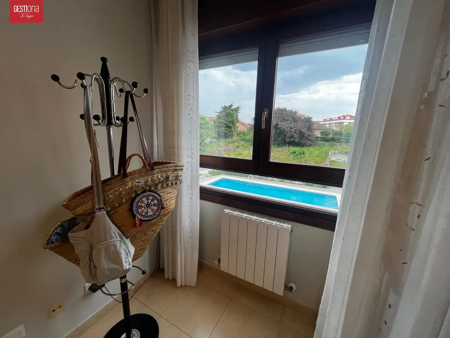 Piscina de Apartamento en venta en Noja con Calefacción, Terraza y Amueblado