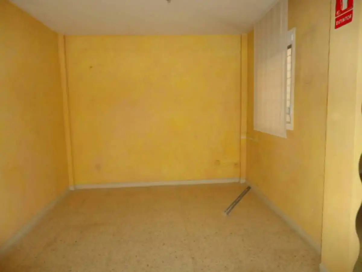 Habitación de Oficina de alquiler en Manresa con Aire acondicionado