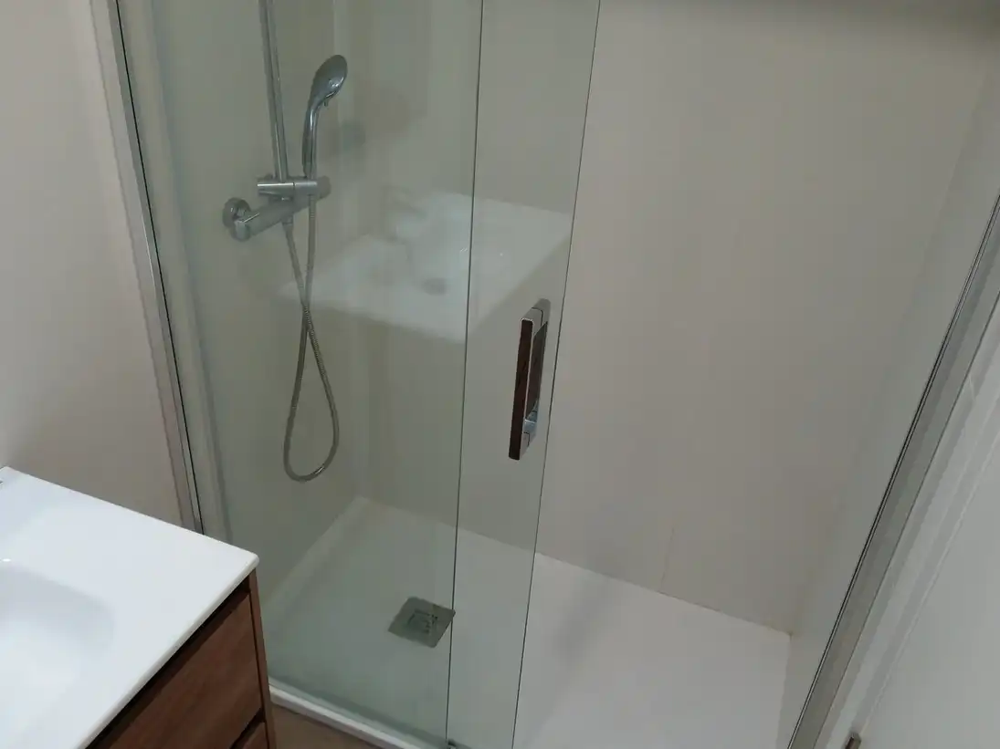 Bathroom of Ground floor for sale in Madrid  with Heating, Furnished and Washing machine