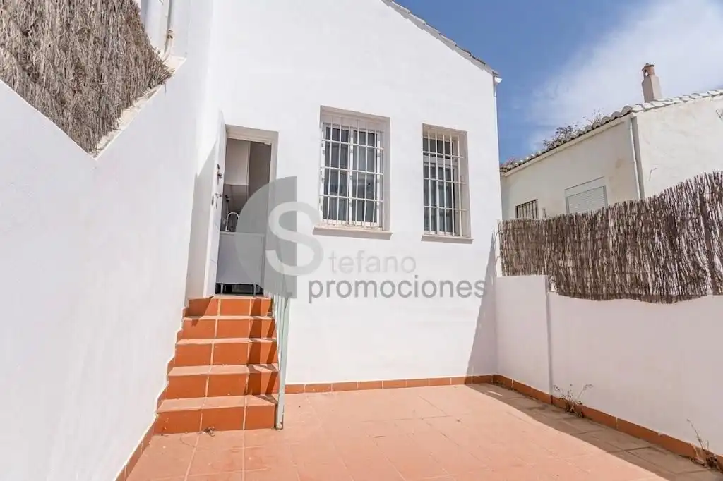 Vista exterior de Edificio en venta en Málaga