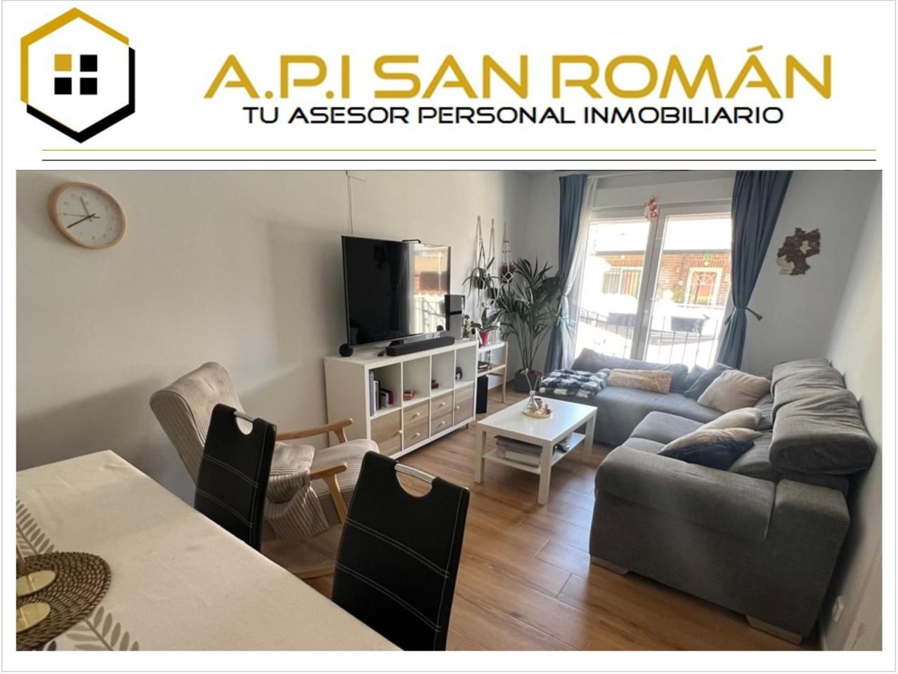 Sala d'estar de Casa adosada en venda en Corpa amb Aire condicionat, Jardí privat i Balcó