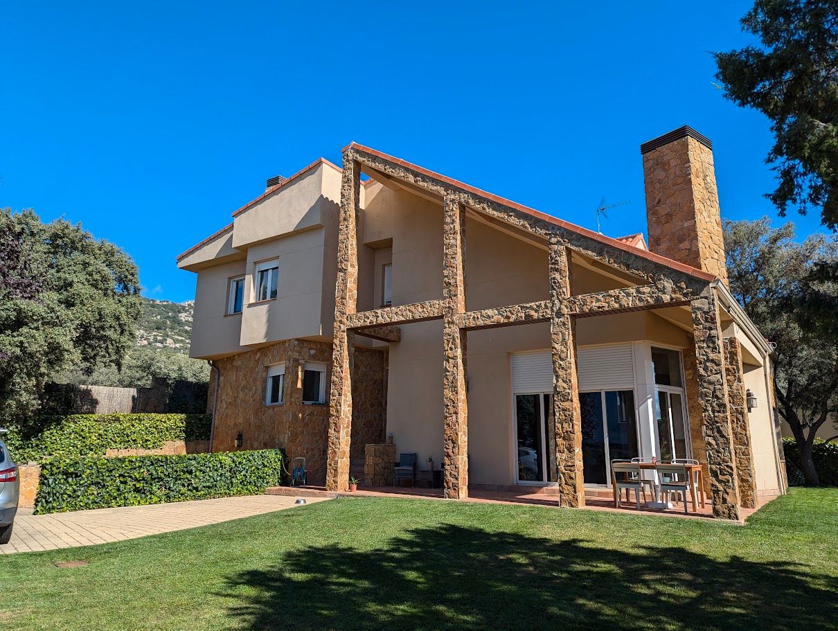 House or chalet for sale in Hoyo de Manzanares