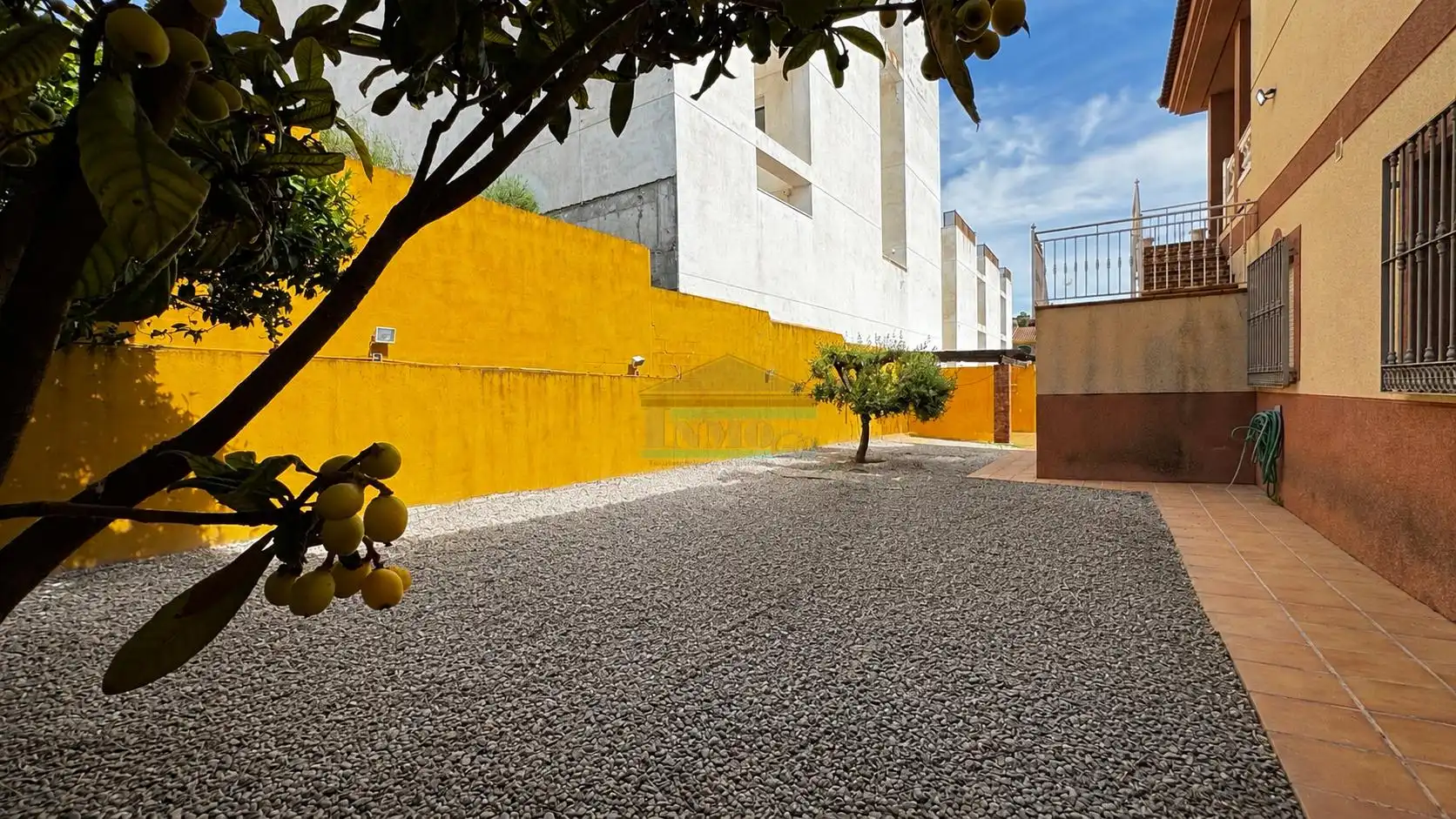 Vista exterior de Casa o chalet en venta en Láchar con Jardín privado, Terraza y Piscina