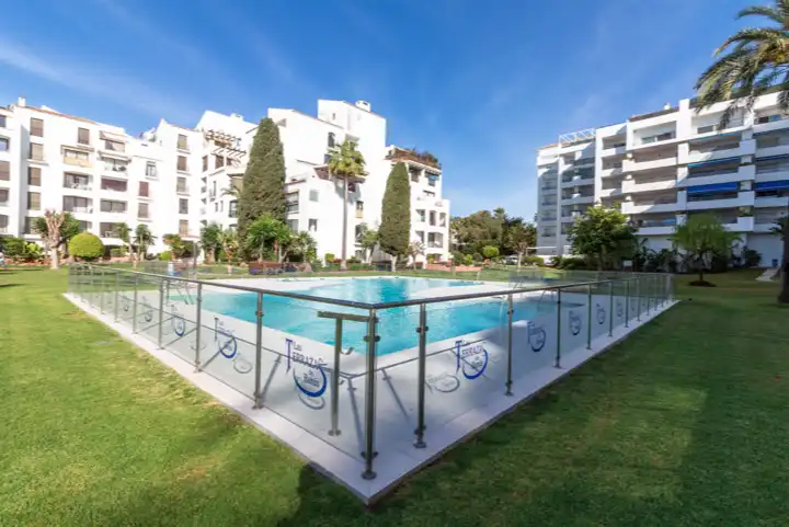 Apartament amb piscina en venda a Avenida José Banús, imagen 16