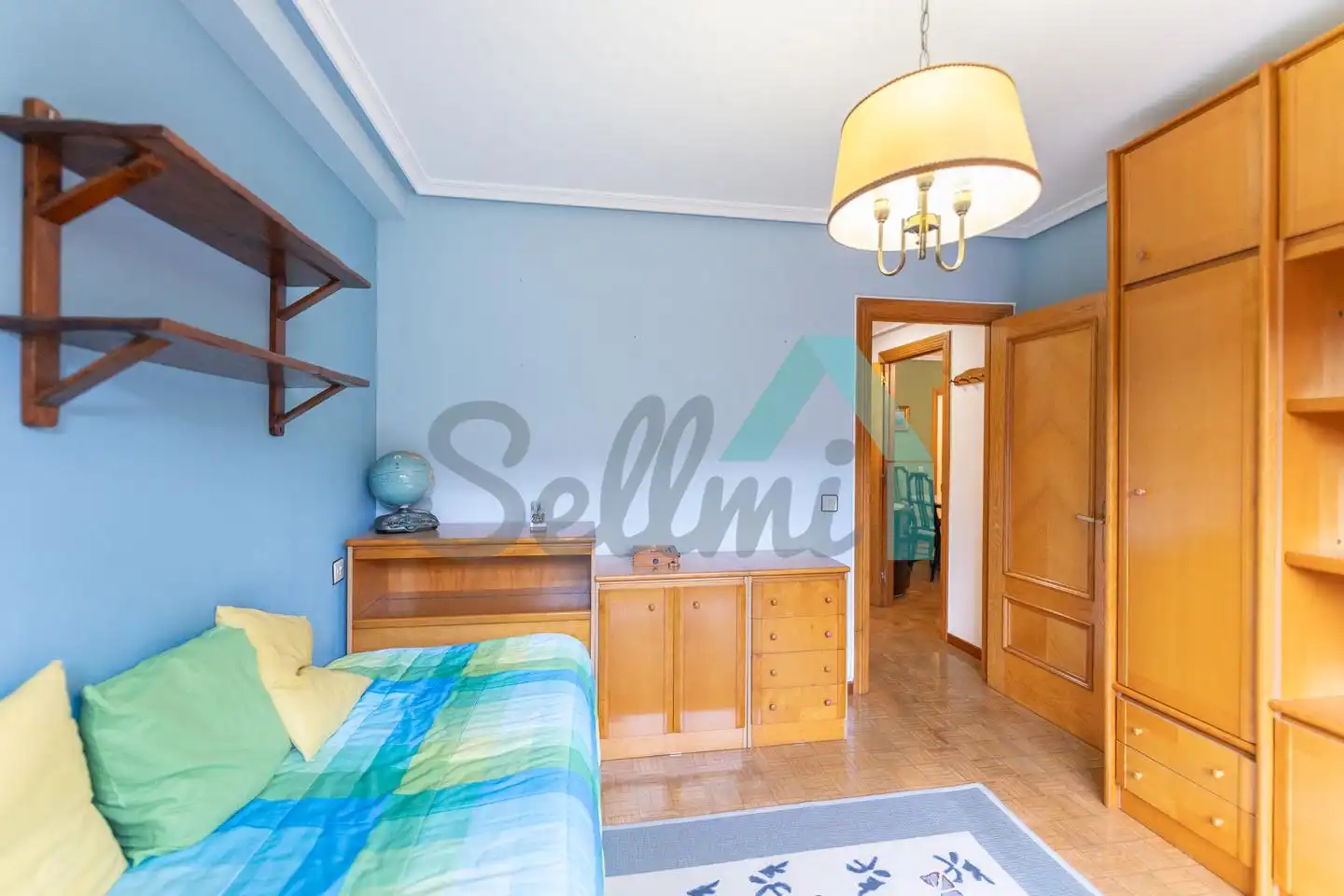 Habitación de Piso de alquiler en Oviedo  con Calefacción, Parquet y Terraza