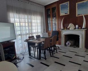 Living room of House or chalet for sale in Montequinto  with Air Conditioner, Private garden and Parquet flooring