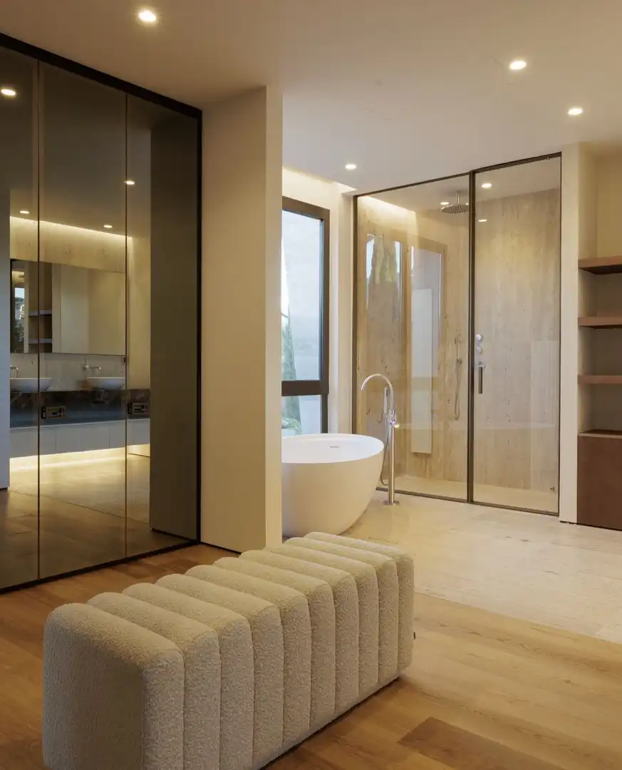 Bathroom of Ground floor for sale in Marbella  with Air Conditioner, Terrace and Sauna